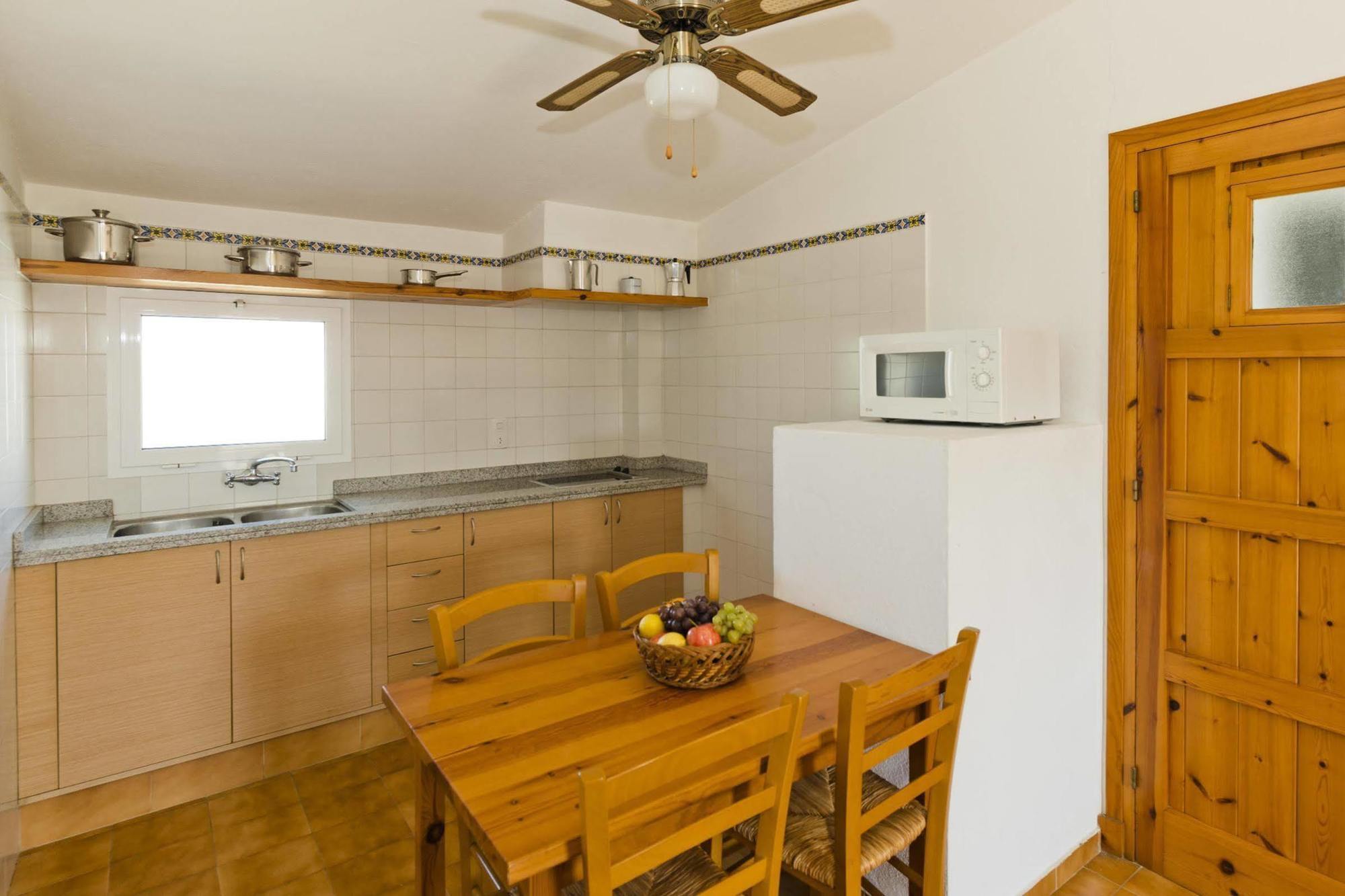 Apartamentos Sa Caleta Eksteriør bilde